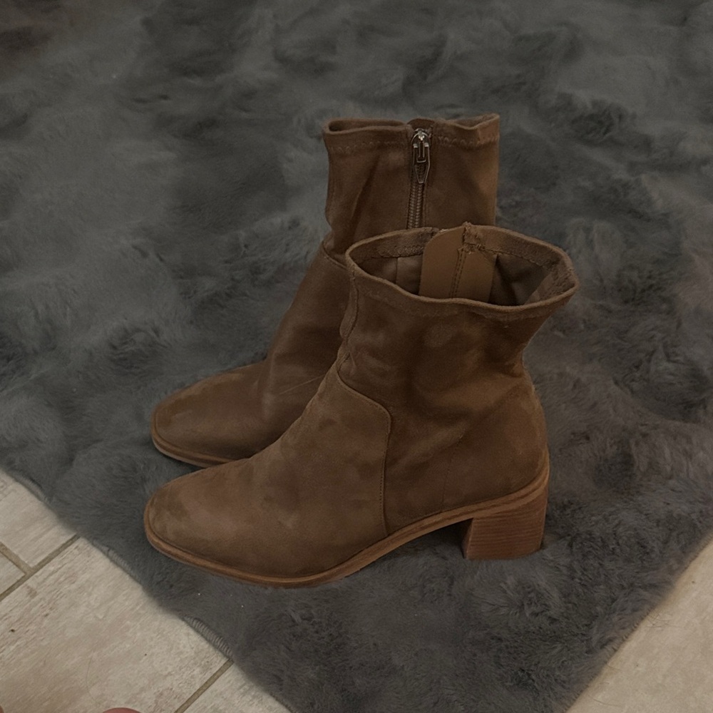 Dolce Vita Suede Ankle Boots - Women’s Size 8